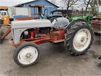 Ford 8N Tractor, 25hp, 2WD, gas