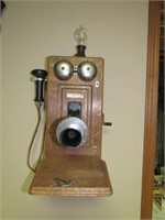 Western Electric Wall Phone Rings when you Turn