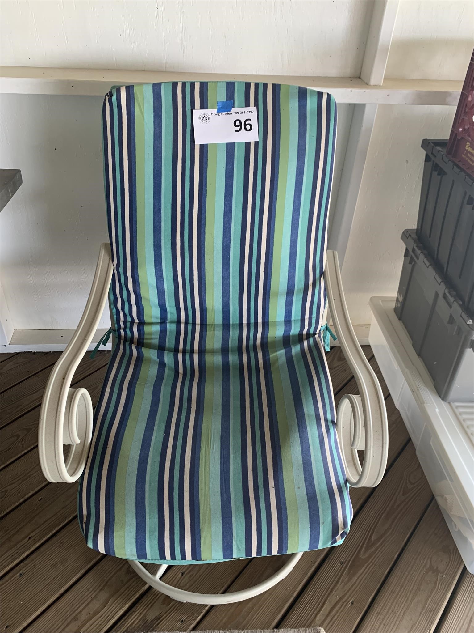 Outdoor Swivel Chair & Cushion