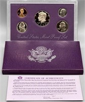 U.S. Mint 1990 Proof Coin Set with COA