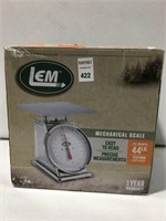 LEM MECHNICAL SCALE 44LB SIZE 9 1/2'' X 9 1/2 ''