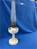 Aladdin Model 8 Oil Lamp