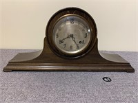 New Haven Clock Co. Mantle Clock