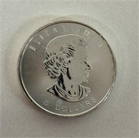 2015 $8 1oz 1.5oz SILVER CANADIAN COIN