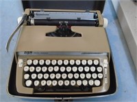 Vintage Typwriter Smith Coroner Super Sterling