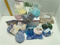 15 BAGS OF MISC DECORATIVE GLASS ROCKS