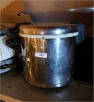 4-RICE COOKERS AND COMMERCIAL GAS GRILL