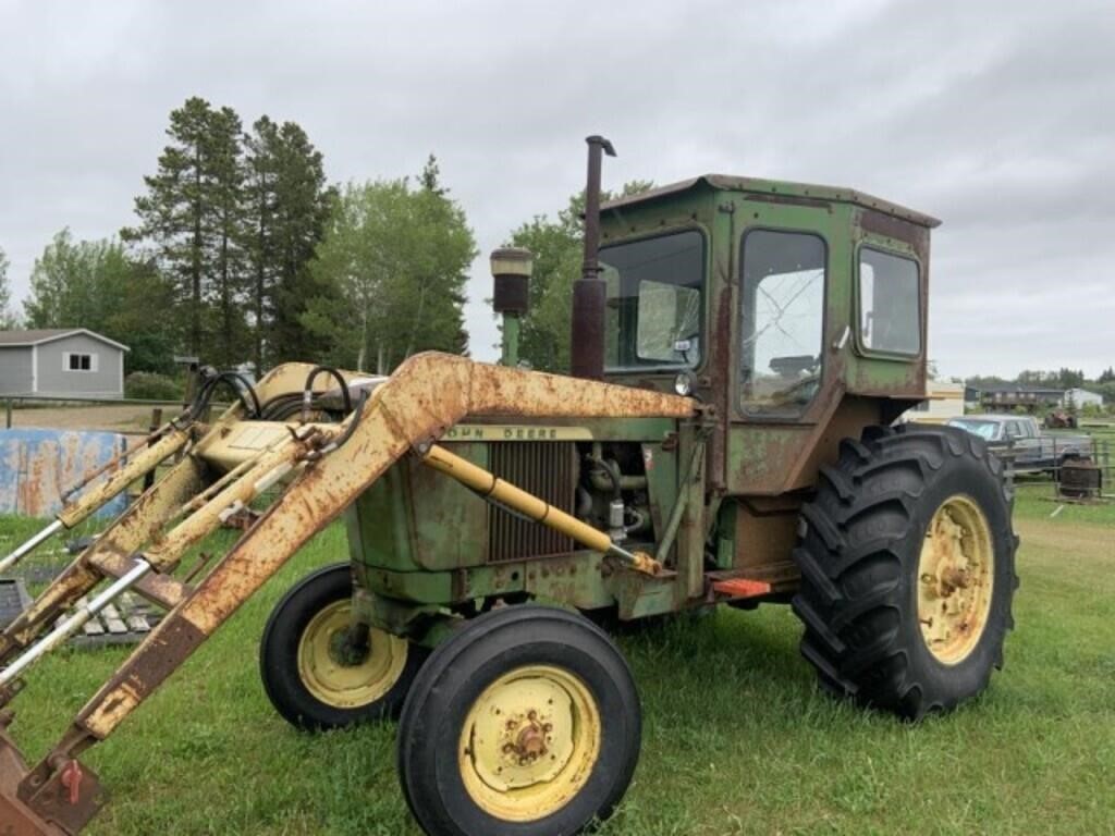 John Deere (JD) 3010 Tractor