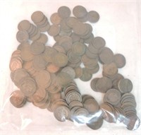 Lot of 200 Indian cents