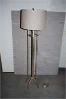 CONTEMPORARY FLOOR LAMP