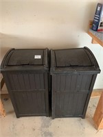 2 Large Suncast Trash Cans with lids