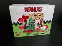 Peanuts Snoopy Christmas Tree NIB