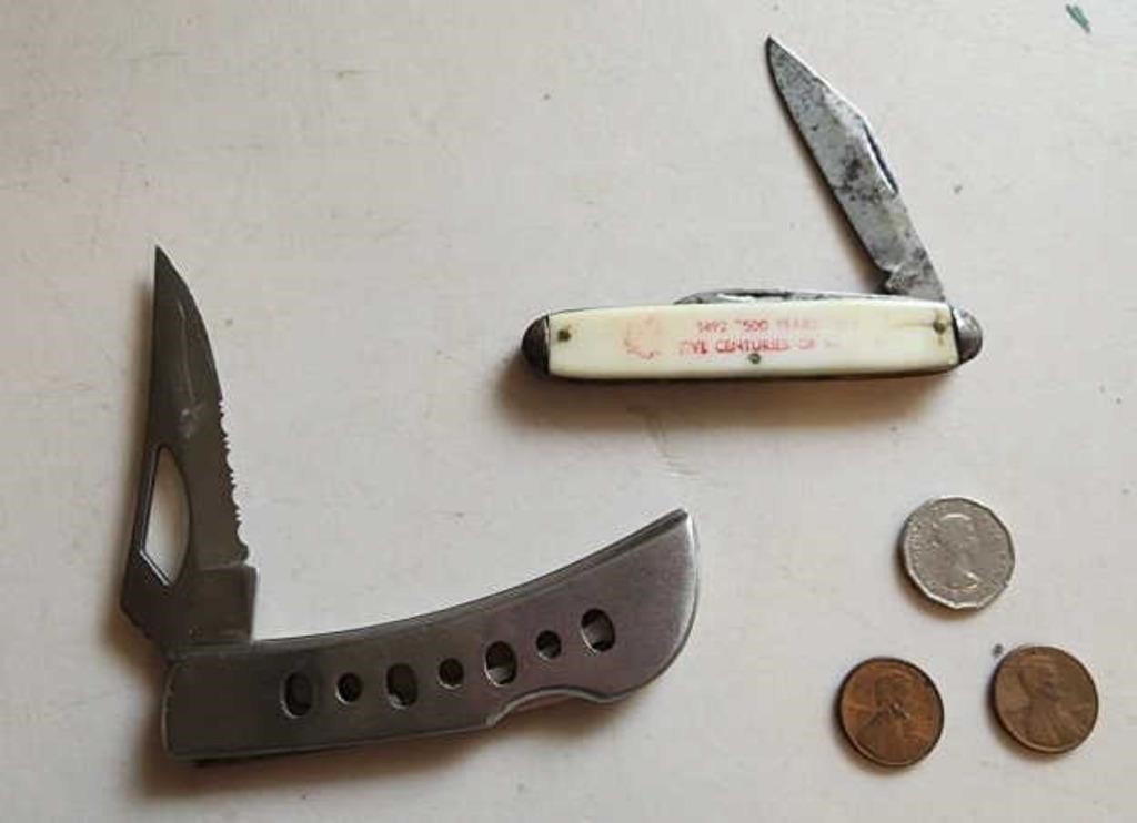 4" pocket knife, 3" pocket knife, Canadian