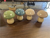4 Pk. Ceramic Mushrooms