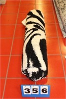 Safavieh Florida Shag Zebra Print Black/White Rug