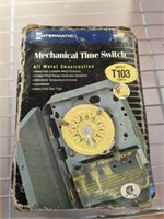 MECHANICAL TIME SWITCH