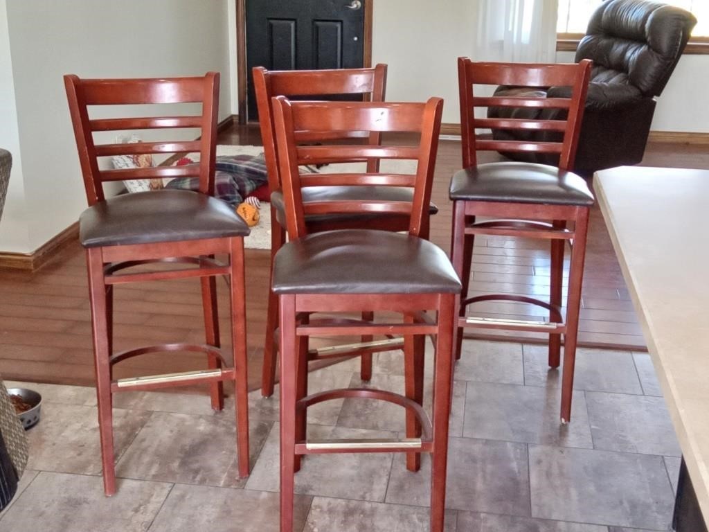 set of 4 counter height bar stools