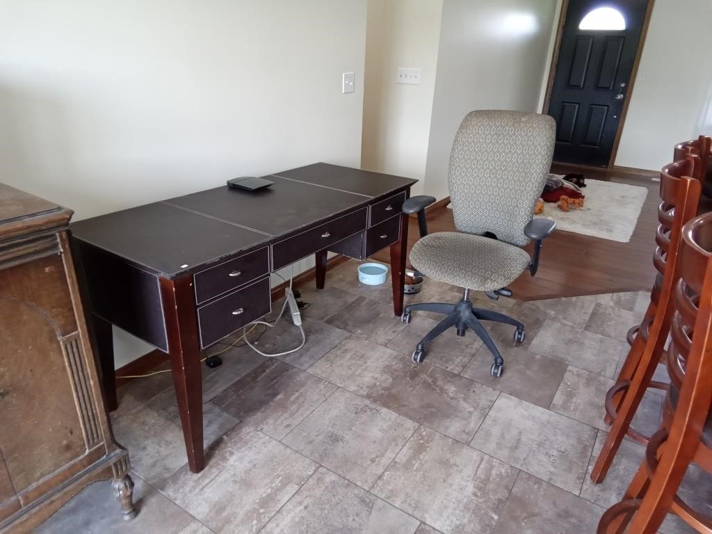 modern desk & chair (faux leather top has some