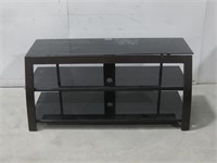 4'x 19.5"x 22" Metal & Glass Television Stand
