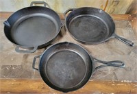 SW - 3 CAST IRON SKILLETS (K12)