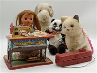 (D) Vintage  Toys Dolly Dressmaker, Cat & Bear