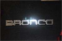 A Ford Branco Decal/Emblem