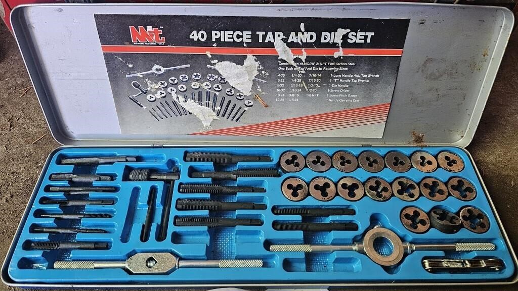 Michigan Industrial Tools 40 piece tap and die