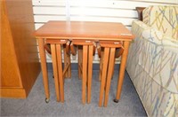 MID CENTURY OCCASIONAL TABLE WITH 3 NESTING DROP