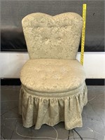 Vintage Tufted Vanity Chair