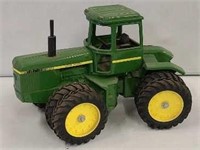 JD 8640 4wd 1/16