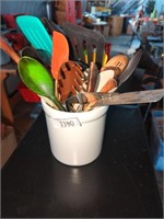 Kitchen utensils & holder