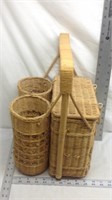 D2) CUTE BASKET FOR YOUR WINE & SNACKS-OR OTHER