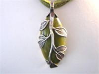 Sterling Silver Leaf & Stone Necklace  14.10 grams