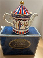 VTG Sadler Band stand Teapot w/box
