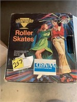 Vintage Roller Skates (size 9)
