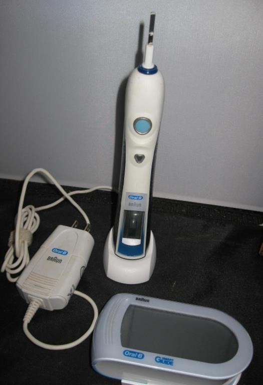 Braun Oral B Rechargeable Toothbrush & Timer