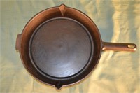 Wagner Ware cast iron skillet 1057