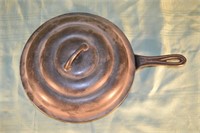 Early cast iron shallow skillet with lid