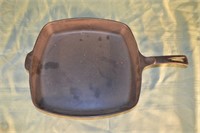 Wagner Ware cast iron square skillet 1220 B
