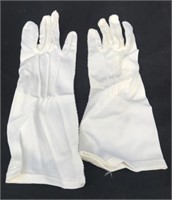 Vintage White Nylon/Cotton Gloves 6.5