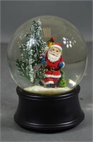 Santa Wind Up Snow Globe