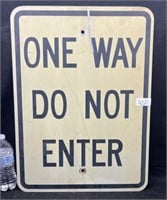 "ONE WAY" DO NOT ENTER METAL SIGN