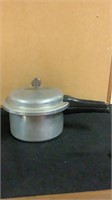 Vintage Mirro Matic Aluminum 4 Quart Pan Pressure