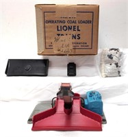 Postwar Lionel 397 Operating Coal Loader in box