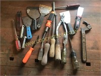 Lot of assorted hand tools