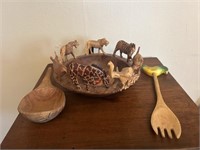 WOOD SPOON FORK CARVED ANIMAL BOWL