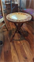VINTAGE 1970'S HAND CARVED ROUND WOOD TABLE
