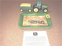 Enesco 8400 John Deere tractor
