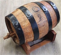 ANTIQUE WOOD BEER KEG BARREL W/ TAP & COPPER RING