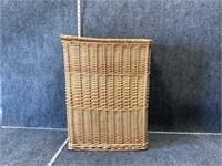 Wicker Laundry Basket with Fabric Liner
